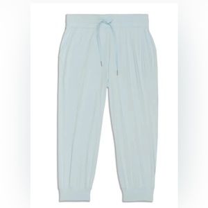 Ready To High-Rise Cropped Jogger Powder Blue